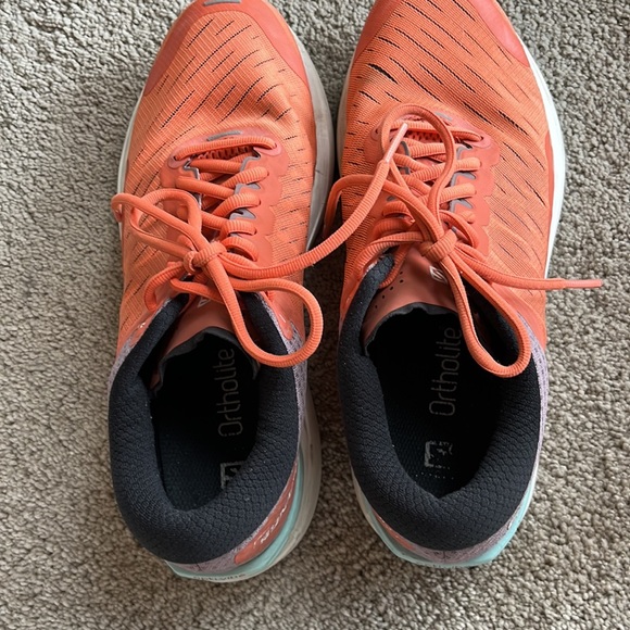 Salomon Sneakers - Picture 6 of 7